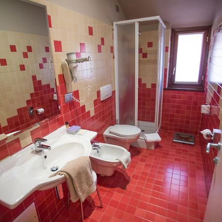 Hotel Fortyfive Chivasso Kültér fotó