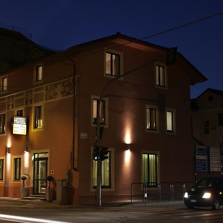 Hotel Fortyfive Chivasso Kültér fotó