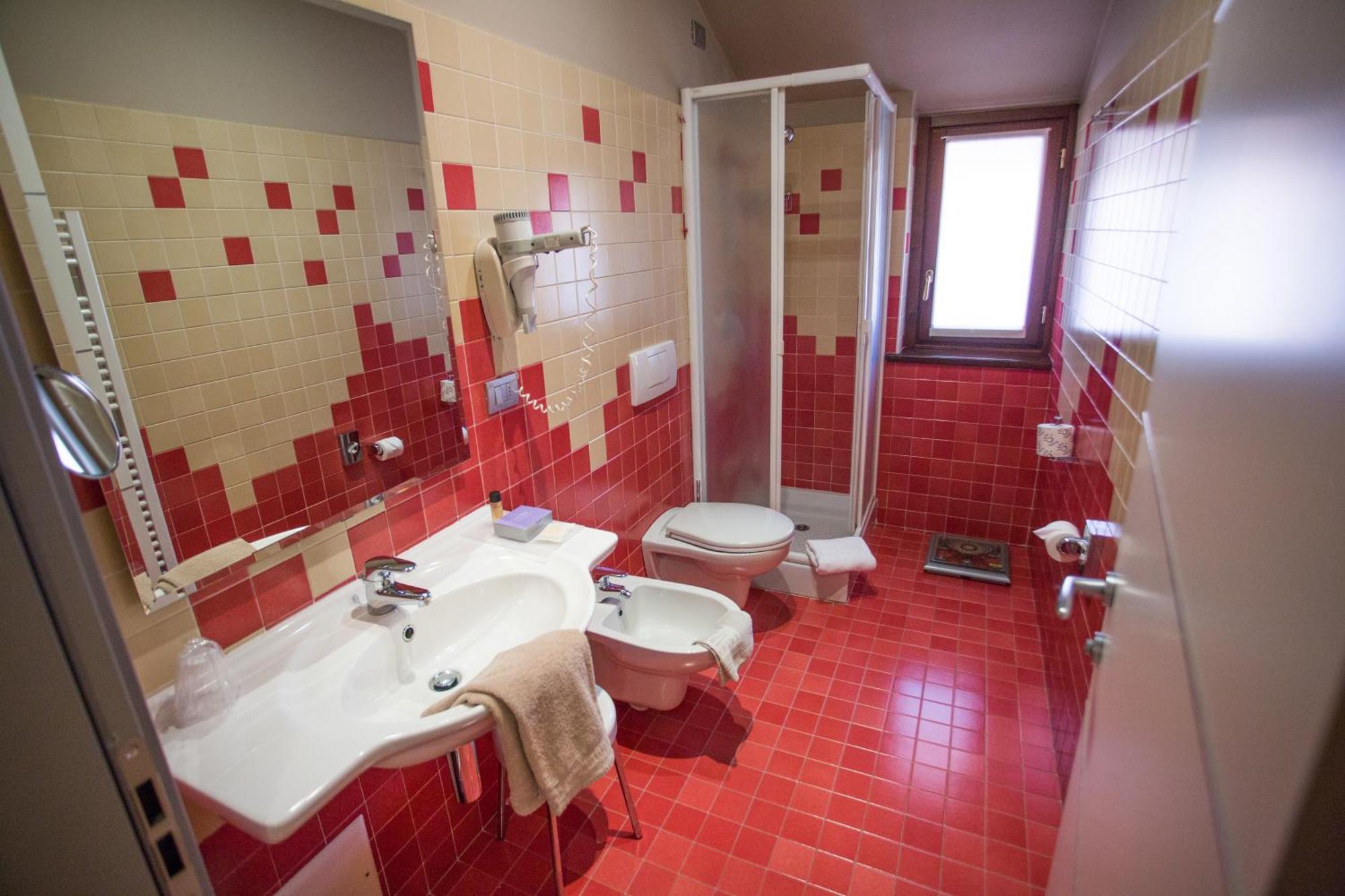 Hotel Fortyfive Chivasso Kültér fotó