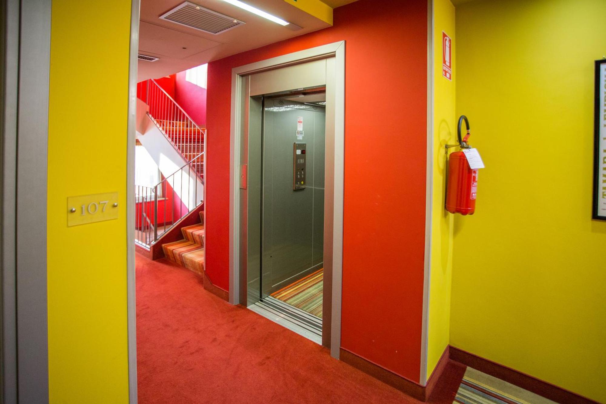 Hotel Fortyfive Chivasso Kültér fotó