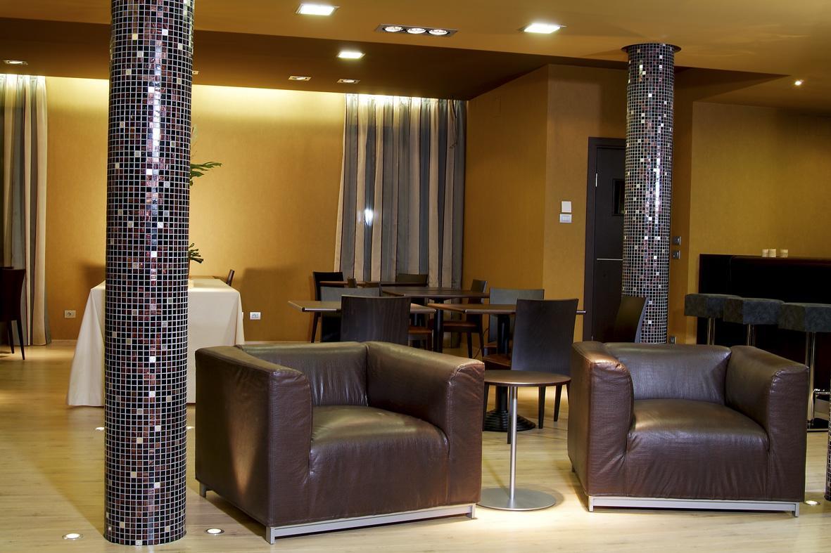 Hotel Fortyfive Chivasso Kültér fotó