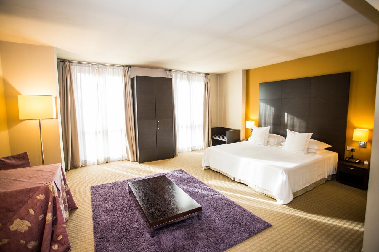Hotel Fortyfive Chivasso Kültér fotó