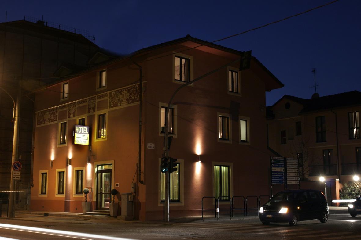 Hotel Fortyfive Chivasso Kültér fotó